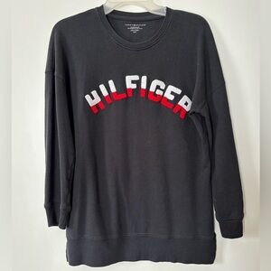 🎉4/30$🎉 🖤 Vintage Tommy Hilfiger Black and Red Crewneck Sweater  🖤❤️